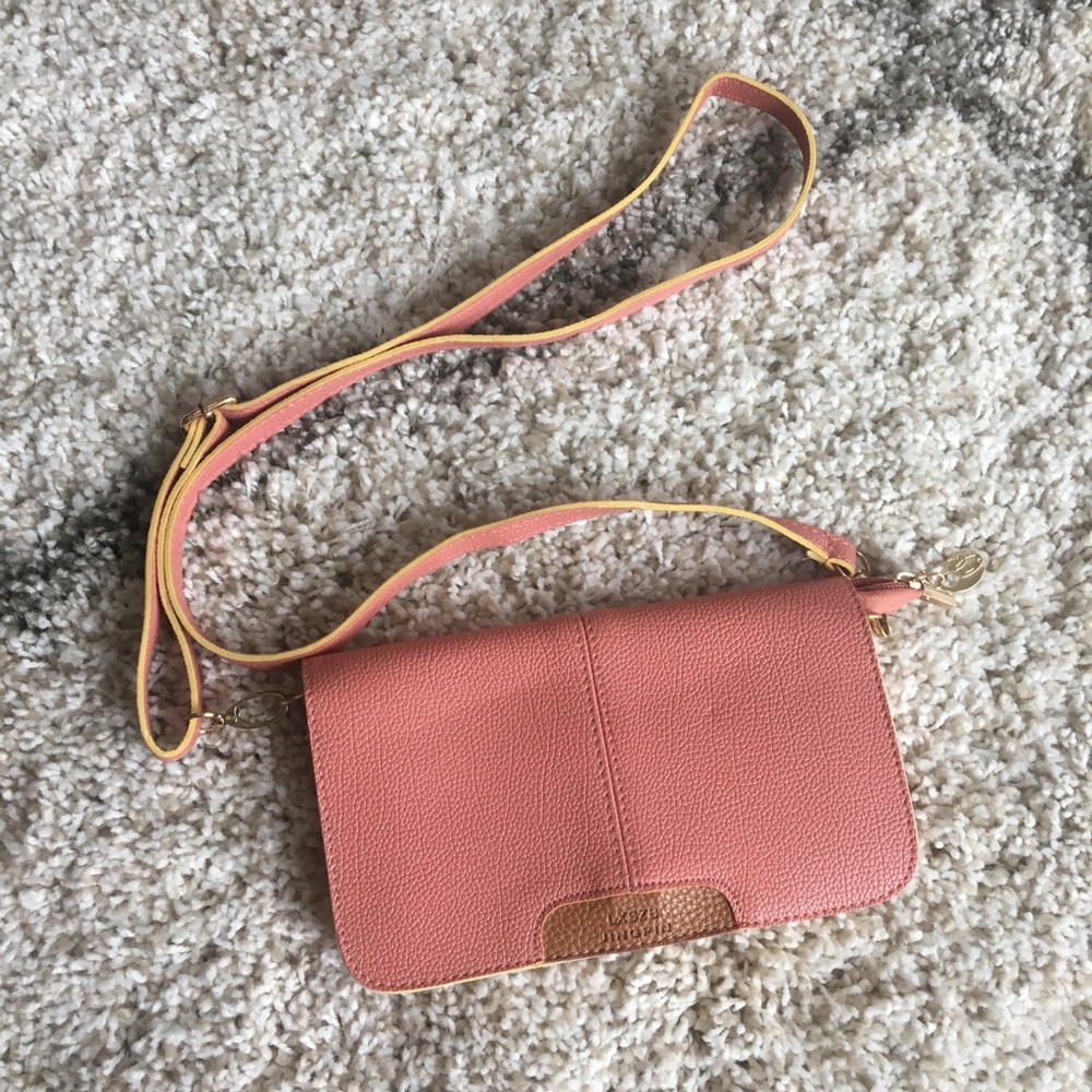 Classy light pink clutch w purse/wristlet strap
